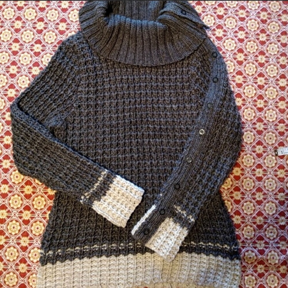 Loft sweater